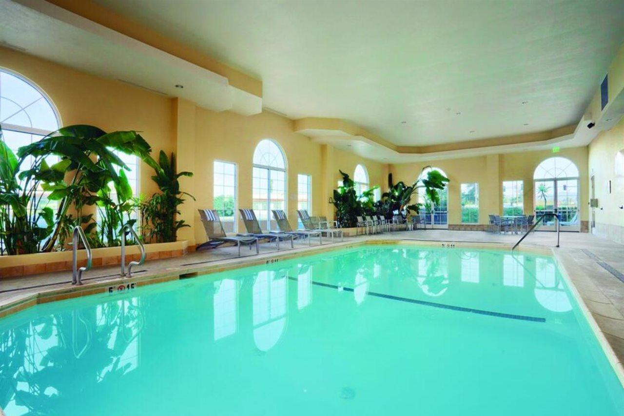 Embassy Suites By Hilton Monterey Bay Seaside Buitenkant foto