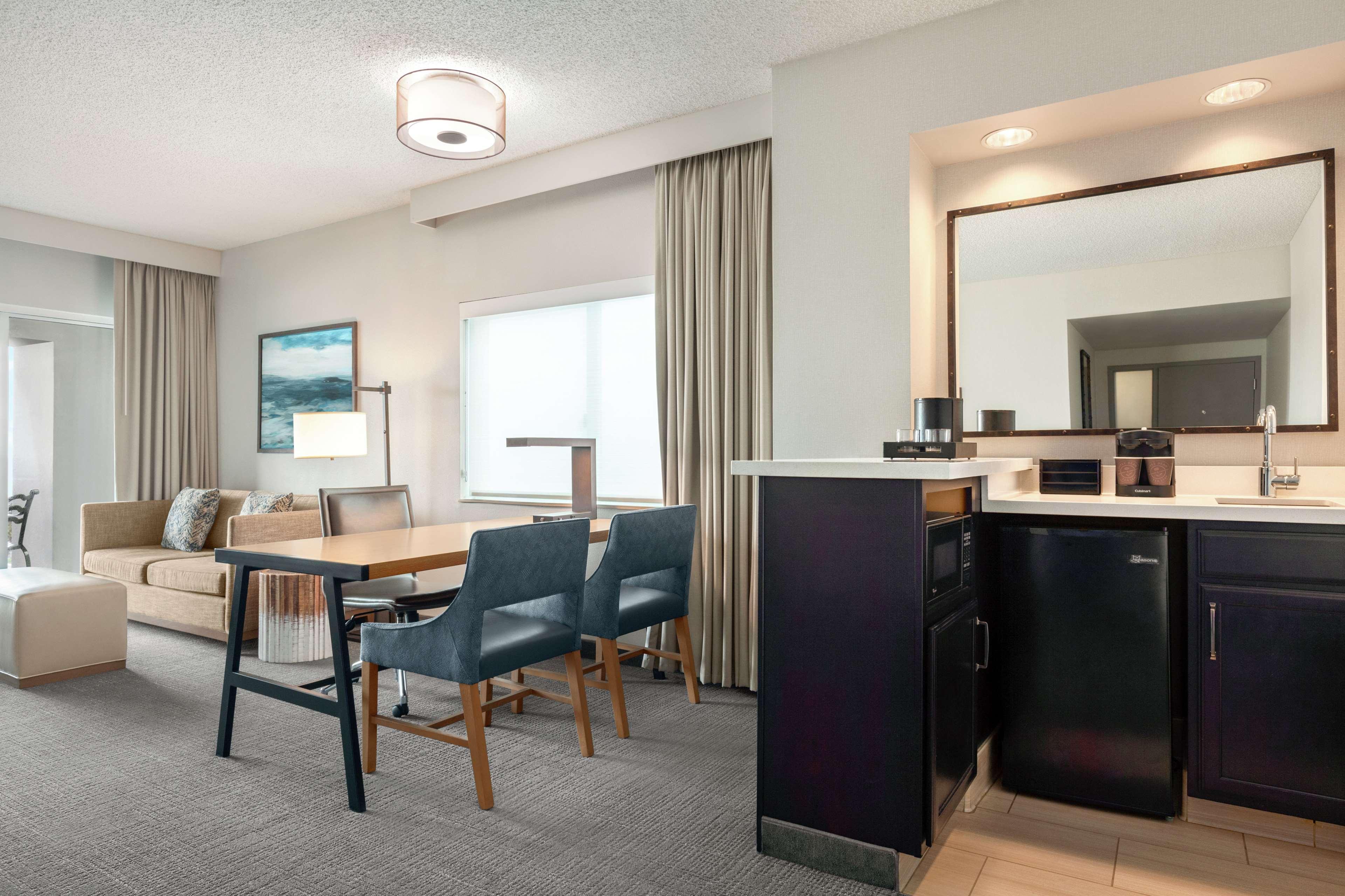 Embassy Suites By Hilton Monterey Bay Seaside Buitenkant foto