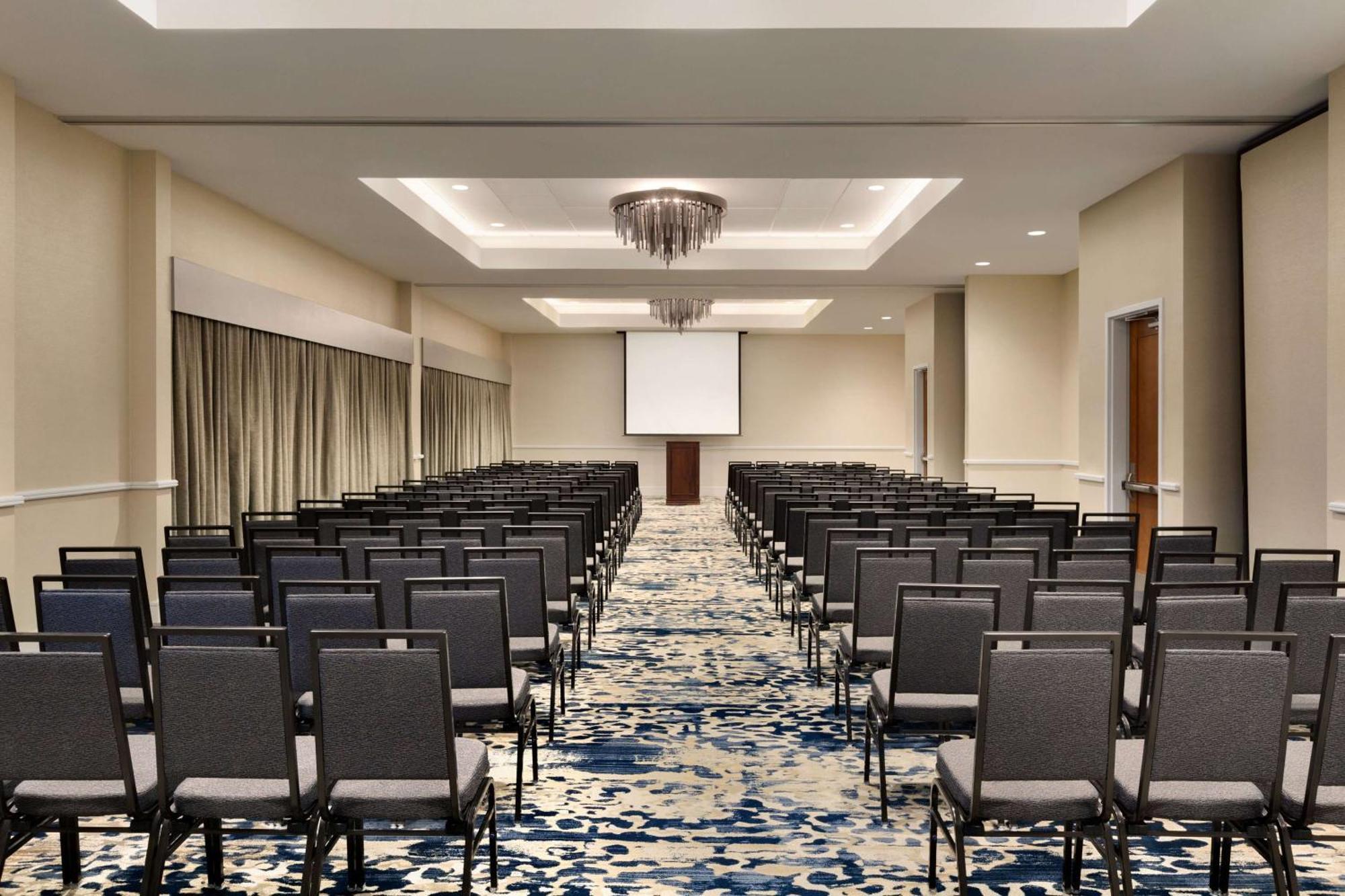 Embassy Suites By Hilton Monterey Bay Seaside Buitenkant foto