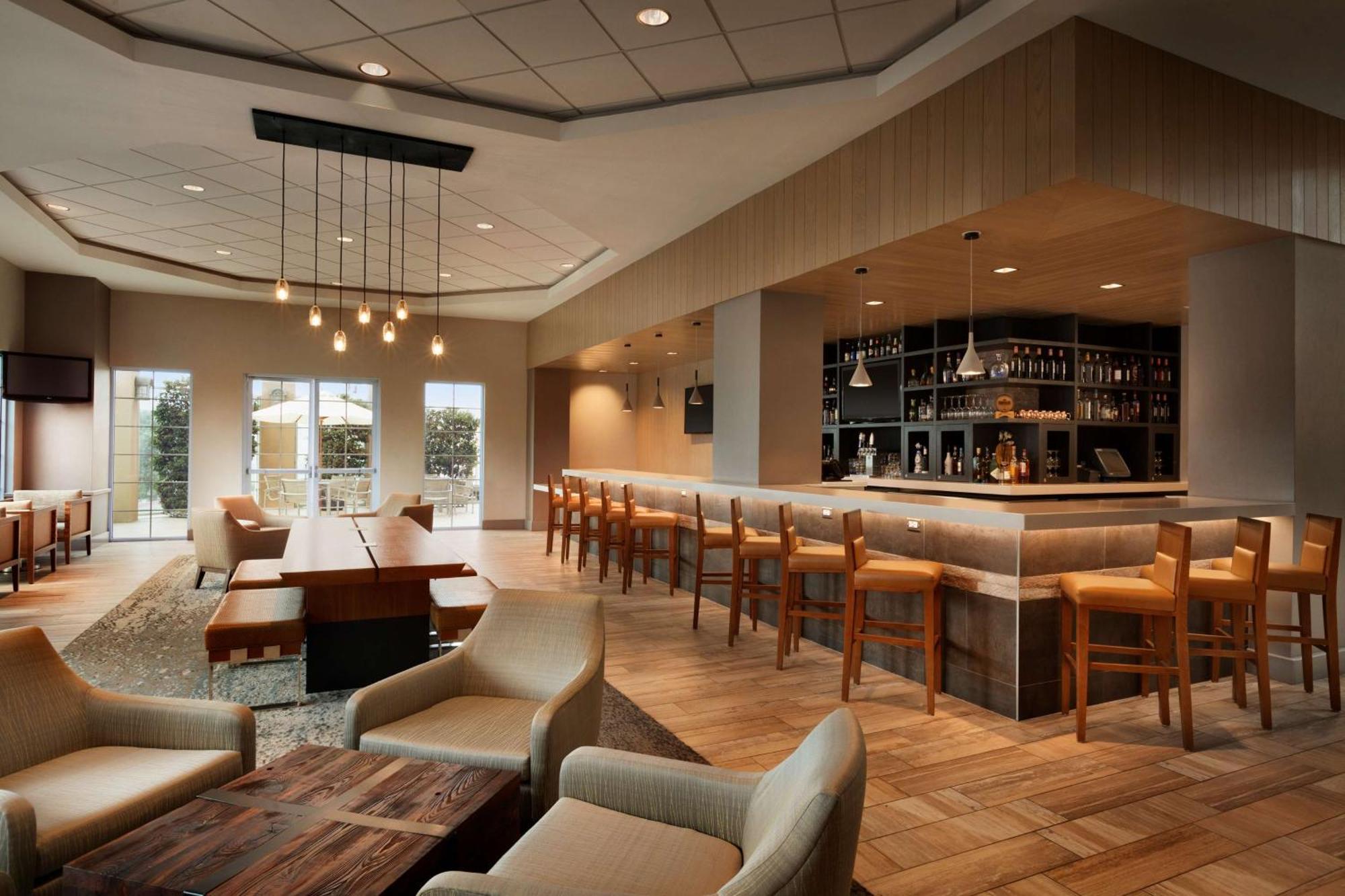 Embassy Suites By Hilton Monterey Bay Seaside Buitenkant foto