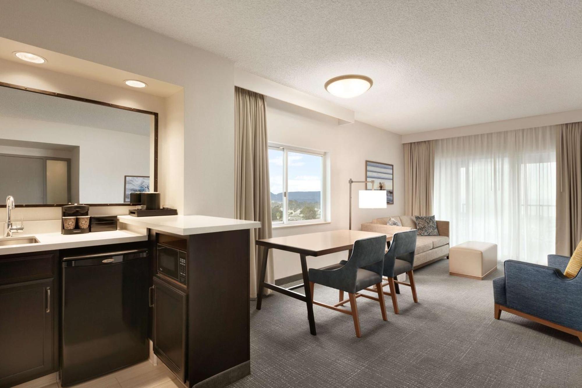 Embassy Suites By Hilton Monterey Bay Seaside Buitenkant foto