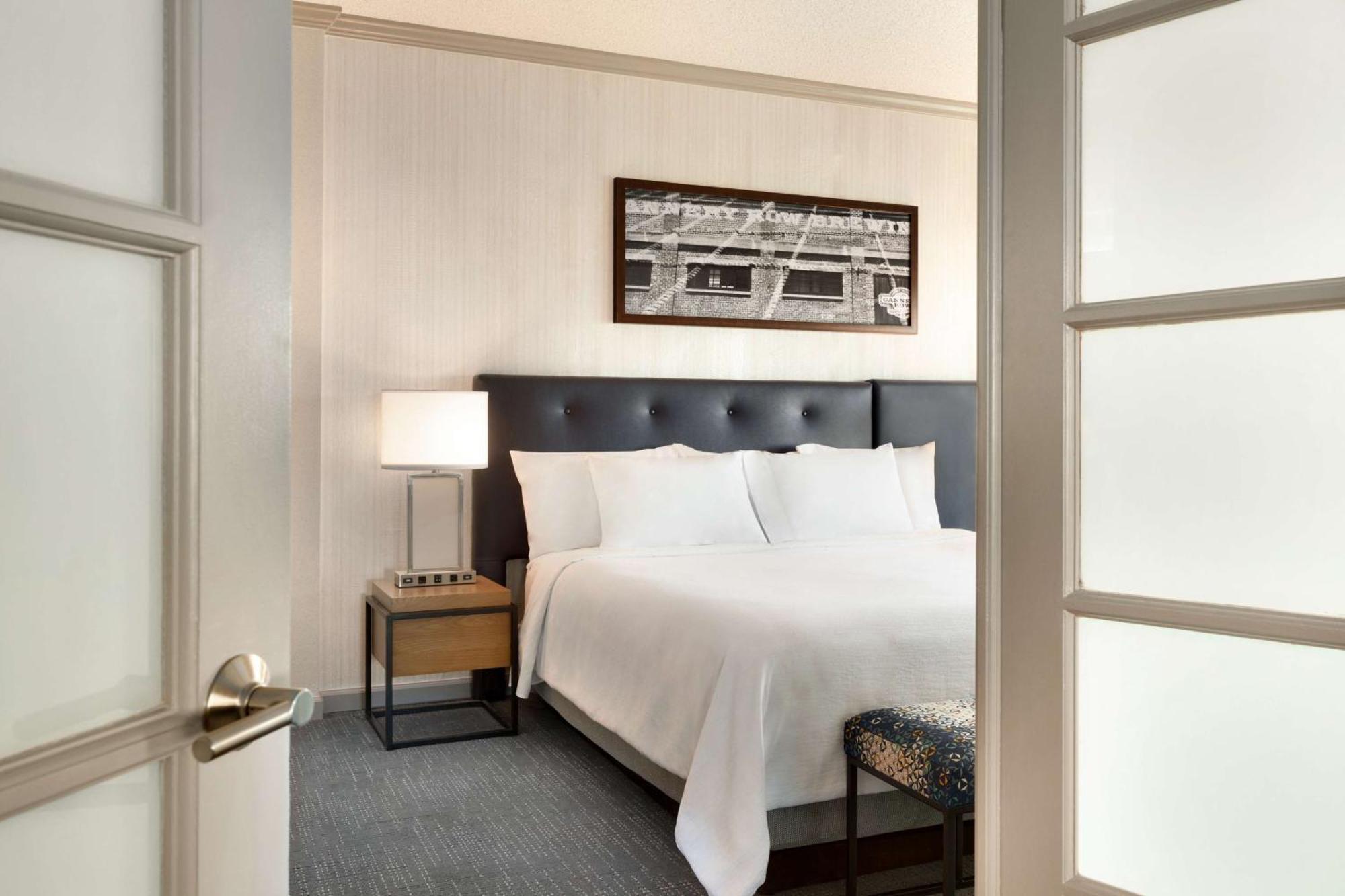 Embassy Suites By Hilton Monterey Bay Seaside Buitenkant foto