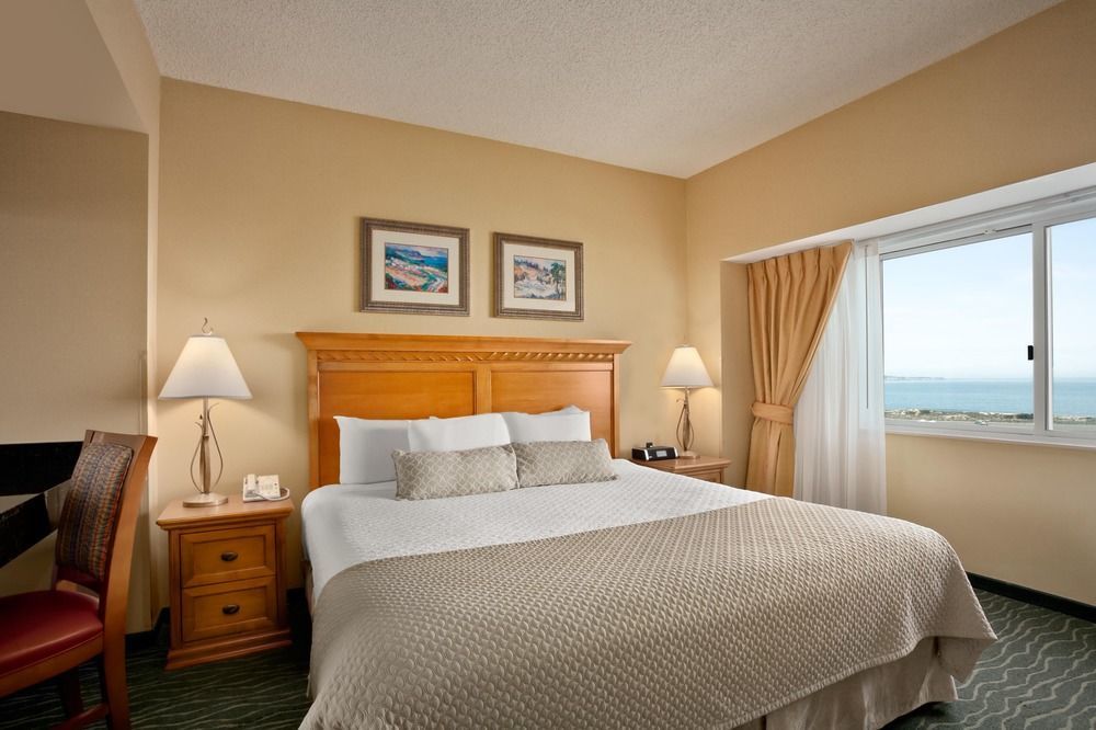 Embassy Suites By Hilton Monterey Bay Seaside Buitenkant foto